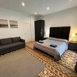 Bed and breakfast On Balmes, Barcelona