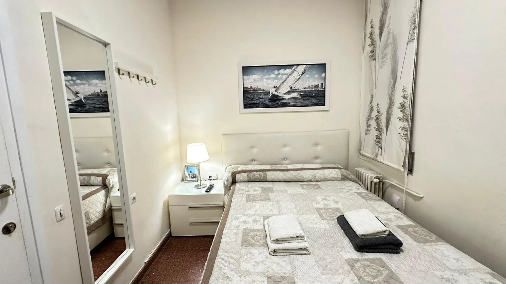 Alojamiento Viladomat Bed & Breakfast Barcelona