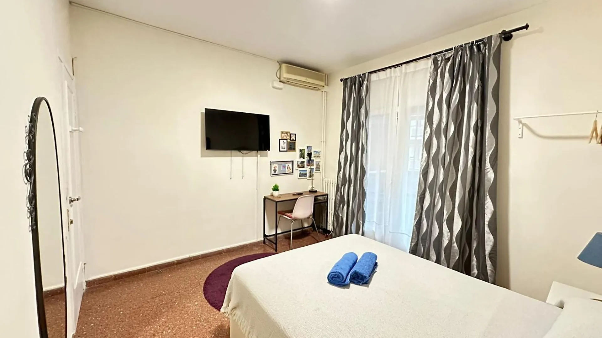 Alojamiento Viladomat Bed & Breakfast Barcelona