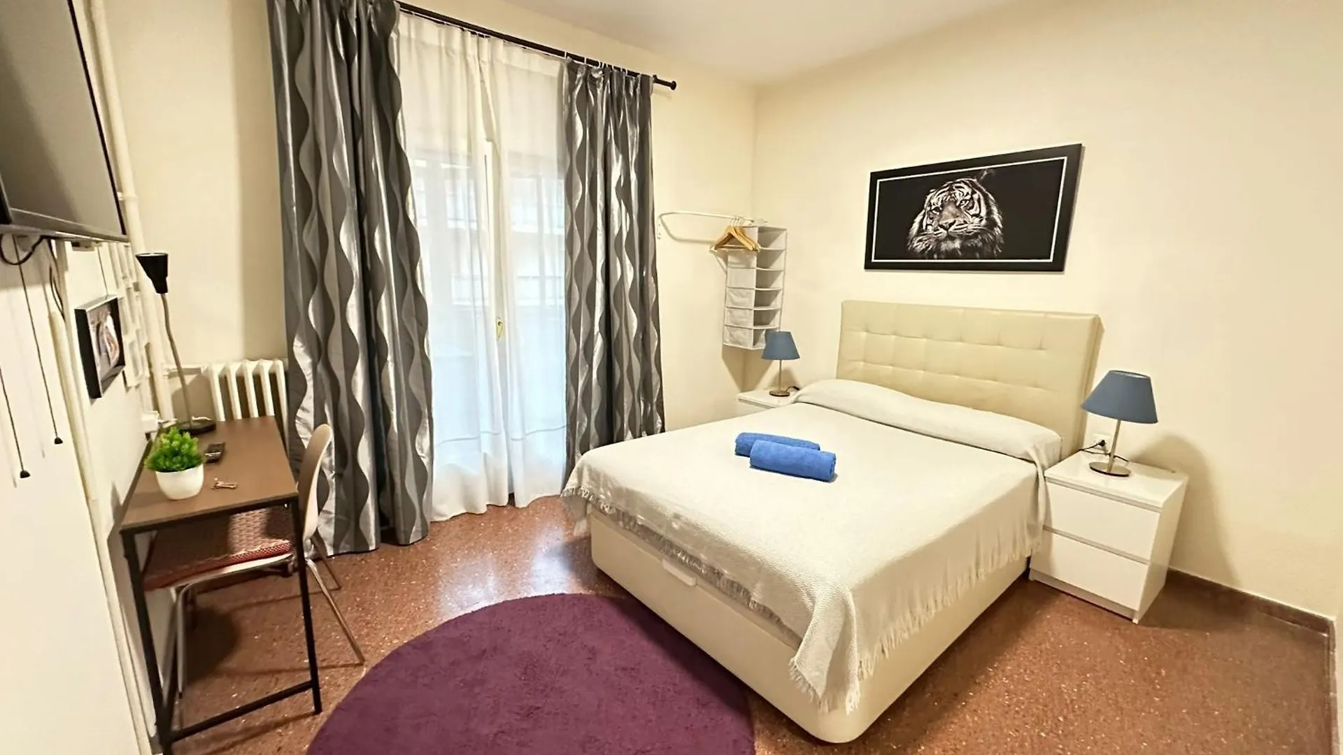 Alojamiento Viladomat Bed & Breakfast Barcelona