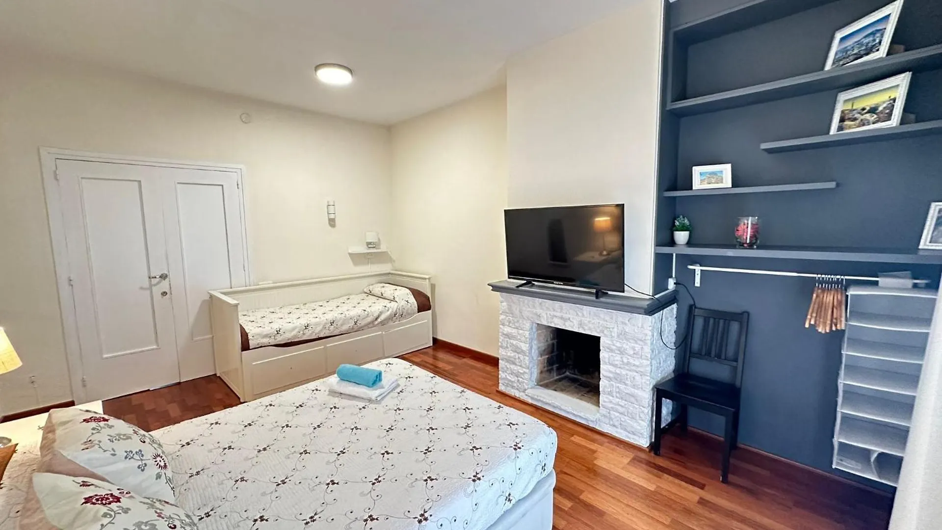 Alojamiento Viladomat Bed & Breakfast Barcelona 0*,